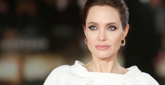 Анджелина Джоли страдает от множества серьёзных заболеваний