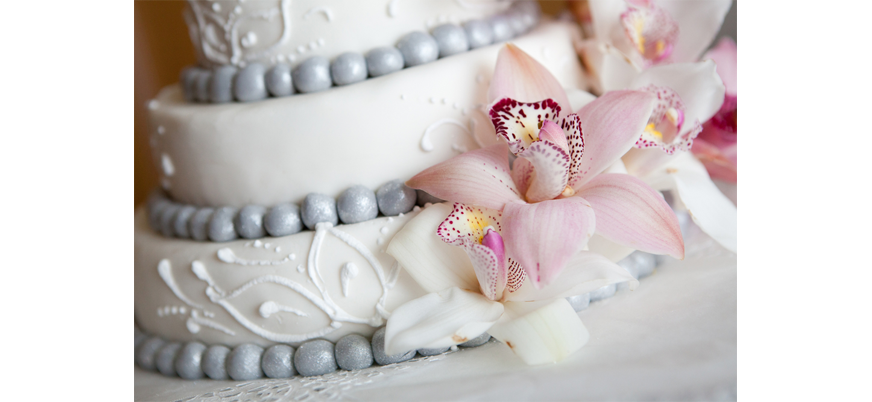 Свадебный торт. Как украсить свадьбу кулинарным шедевром?