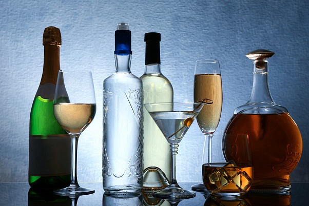 История алкогольных напитков: вино, шампанское, пиво и коньяк