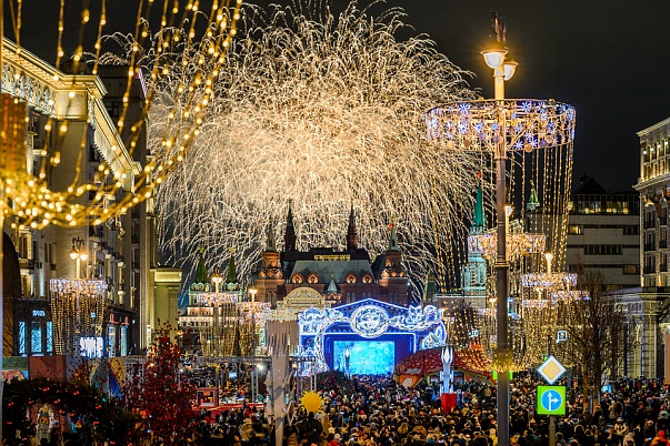 Новогодний салют 2020 в Москве