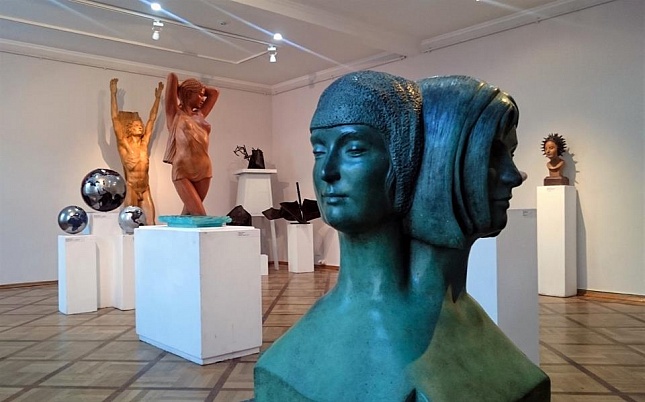 Выставка современной скульптуры в Санкт-Петербурге