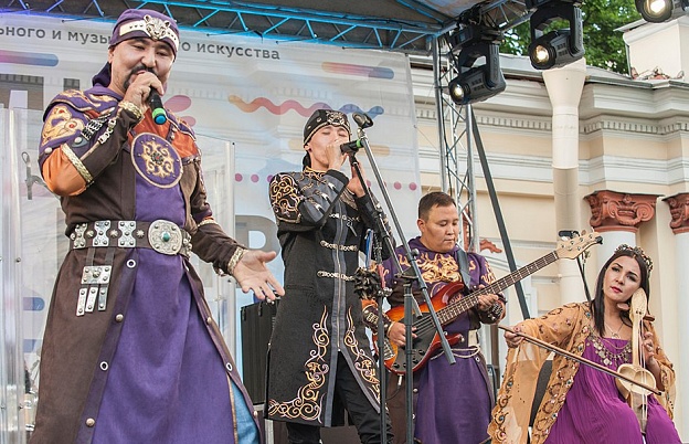 Фестиваль этнической музыки в Петербурге